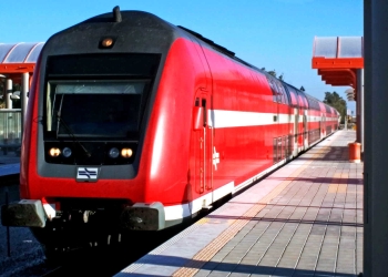 "פשוט ליהנות מהדרך". גילה אדרעי, וגם רכבת ישראל