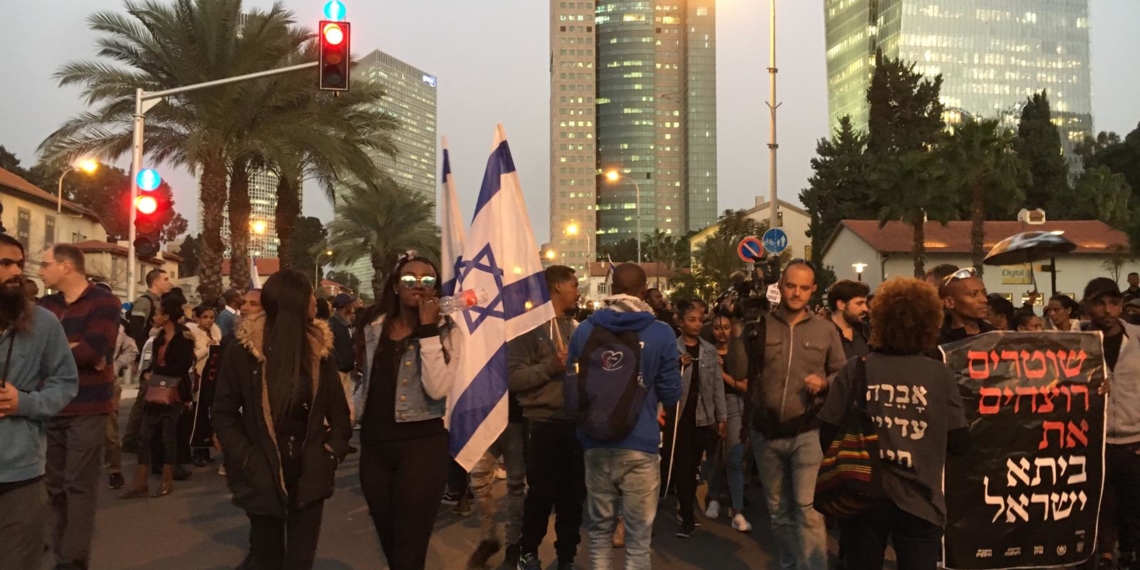 הפגנה נגד אלימות משטרתית כלפי הקהילה האתיופית בעקבות מותו של יהודה ביאדגה ז״ל | צילום: מאיה הפנר