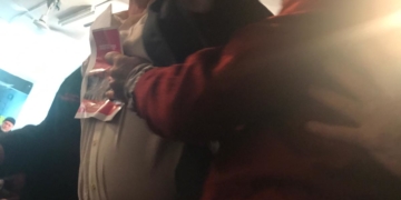 "היה כנס מצוין, כשדב סיים לדבר, קפצו ארבעה חוליגנים, ונתנו לי איזה דף שאפילו לא הספקתי לראות מהו, הוציאו דגלים וגידפו".