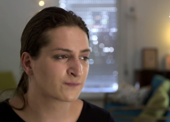 אני נטלי, בת 26 ואני טרנסג'נדרית | צילום מסך: שיחת היום עם לוסי אהריש רשת 13