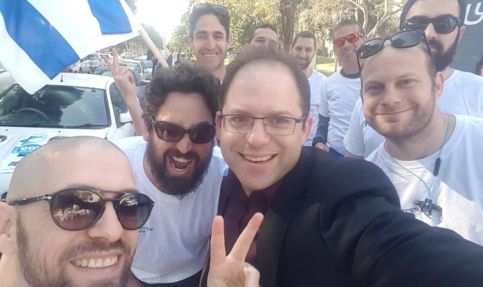 ניר הירשמן (במרכז) מועמד הליכודניקים החדשים התברג למקום ה 30 ברשימת הליכוד לכנסת | צילום: הליכודניקים החדשים