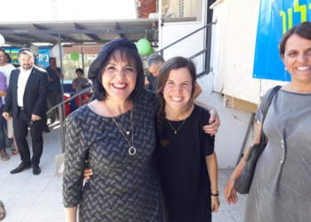 עליזה בלוך בקמפיין. "לא באה בעמדה של שיפוט"