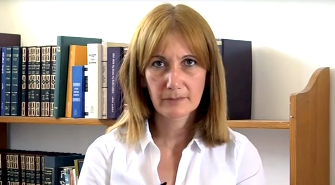 לורי מתראיינת ממעצר בביתה | צילום מסך רשת 13