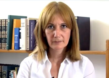 לורי מתראיינת ממעצר בביתה | צילום מסך רשת 13