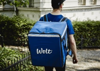 מנוצלים ודפוקים באפליקציה: בקליפורניה עוצרים את כלכלת החלטורה, בארץ היא רק מתחילה לפרוח