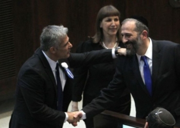 כדי לבלום את הפגיעה בעובדים חייבים את החרדים בממשלה