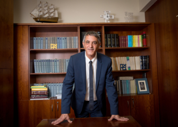 אבי חימי | צילומים: מרים אלסטר, פלאש 90