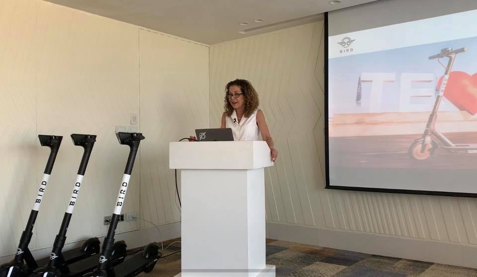 מחזיקת תיק התחבורה של עיריית תל אביב, בכנס של בירד | פייסבוק מיטל להבי, צילום מסך