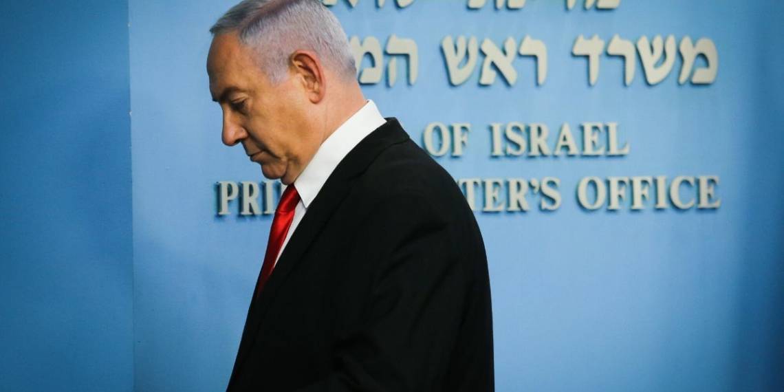 בנימין נתניהו, אמש בסיום מסיבת העיתונאים | צילום: אלכס קולומינסקי, פלאש 90