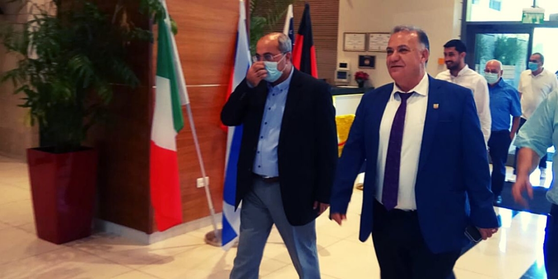 עלי סלאם, ראש עירית נצרת ואחמד טיבי, שבוע שעבר | צילומים: ישראל פריי