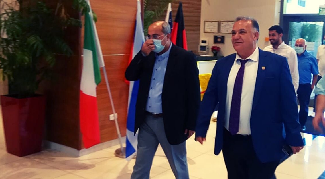 עלי סלאם, ראש עירית נצרת ואחמד טיבי, שבוע שעבר | צילומים: ישראל פריי