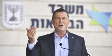 יולי אדלשטיין. צילום: פלאש 90