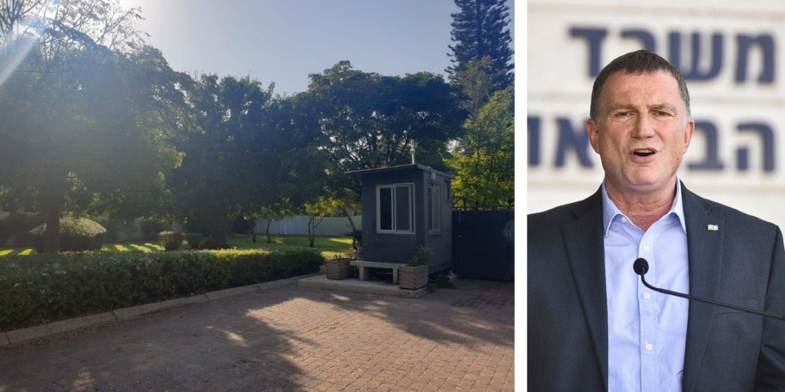 אדלשטיין והגינה הציבורית ליד ביתו | צילום: פלאש 90 ושרון שפורר