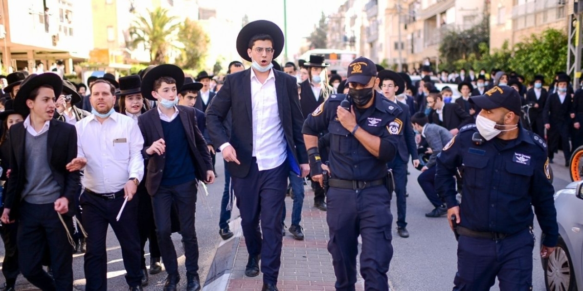ההפגנות בבני ברק. צילום: תומר נויברג, פלאש 90