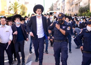 ההפגנות בבני ברק. צילום: תומר נויברג, פלאש 90