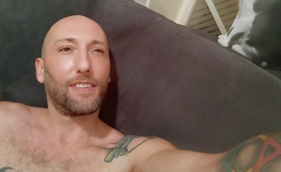 גילי מוסינזון | צילום מסך מתוך עמוד הפייסבוק של גילי מוסינזון