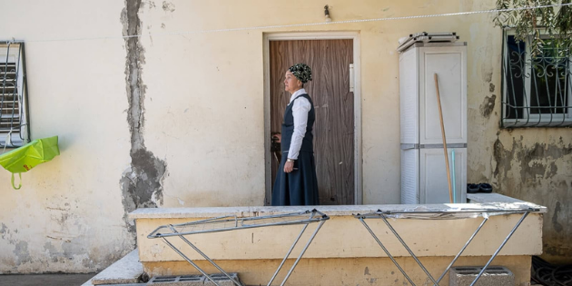 חגית משולם, ממתינה כבר 11 שנה לדיור ציבורי.  | צילום: ביא בר קלוש