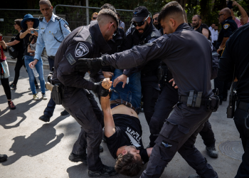 צילום אילוסטרציה מתוך הפגנה בבלפור | צילום: יונתן זינדל, פלאש90| למצולמים אין קשר לכתבה