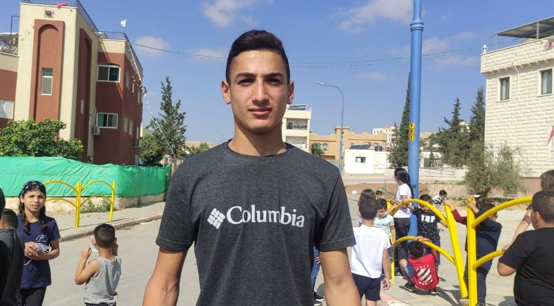 נער שלא לומד כבר יותר מחודש בכפר דריג'את. צילום: גלית הראלי