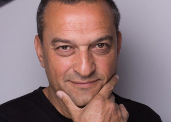 רמי יהושע | צילום: עופר חוג'יוב, ויקיפדיה