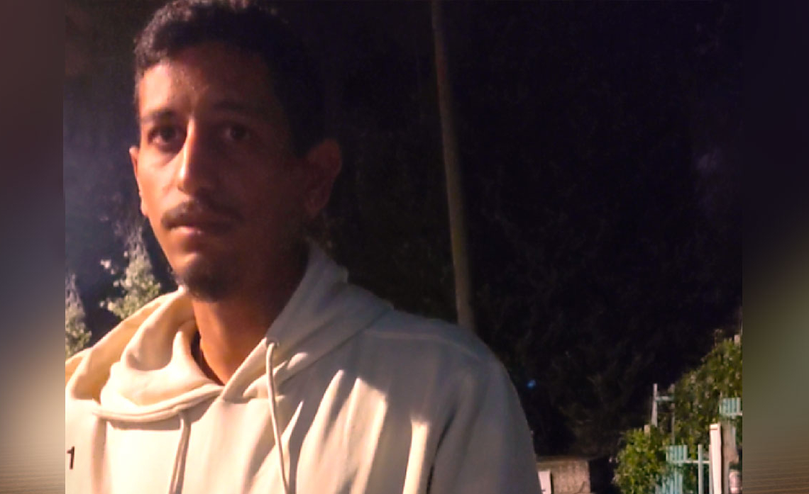 יובל שער בפגישה עם כתבת המקום