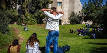 סטודנטים באוניברסיטה העברית | צילום: אוליבייה פיטוסי, פלאש 90