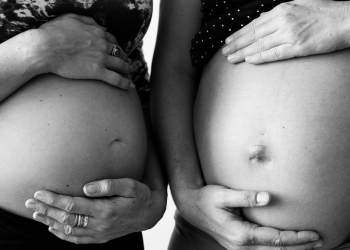 נשים בהיריון | צילום: rawpixel.com, Freepik