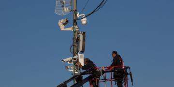התקנת מצלמות בירושלים | צילום: נתי שוחט, פלאש90