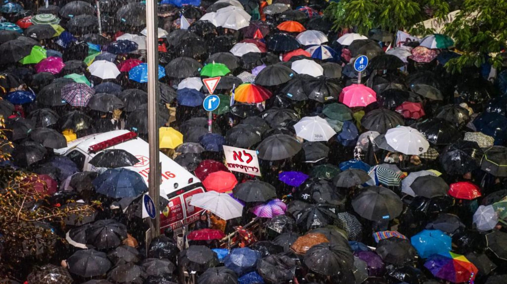 מחאת המטריות | צילום: איתי רון 