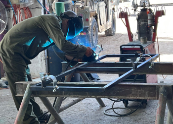 מסגרייה באורים | צילום: עינת פישביין