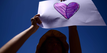 תומר נויברג, פלאש 90