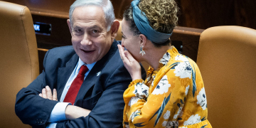 השרה עידית סילמן וראש הממשלה בנימין נתניהו (צילום: יונתן זינדל, פלאש 90)