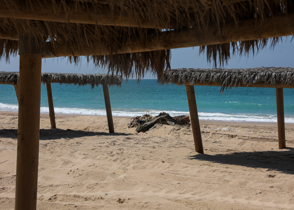 חוף זיקים לאחר הטבח | צילום: איתי רון