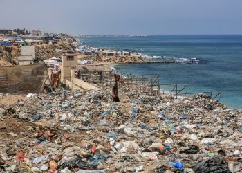 חוף הים בדיר אל-בלאח שבעזה, בשבוע שעבר | צילום: עאבד רחים קאטיב, פלאש 90