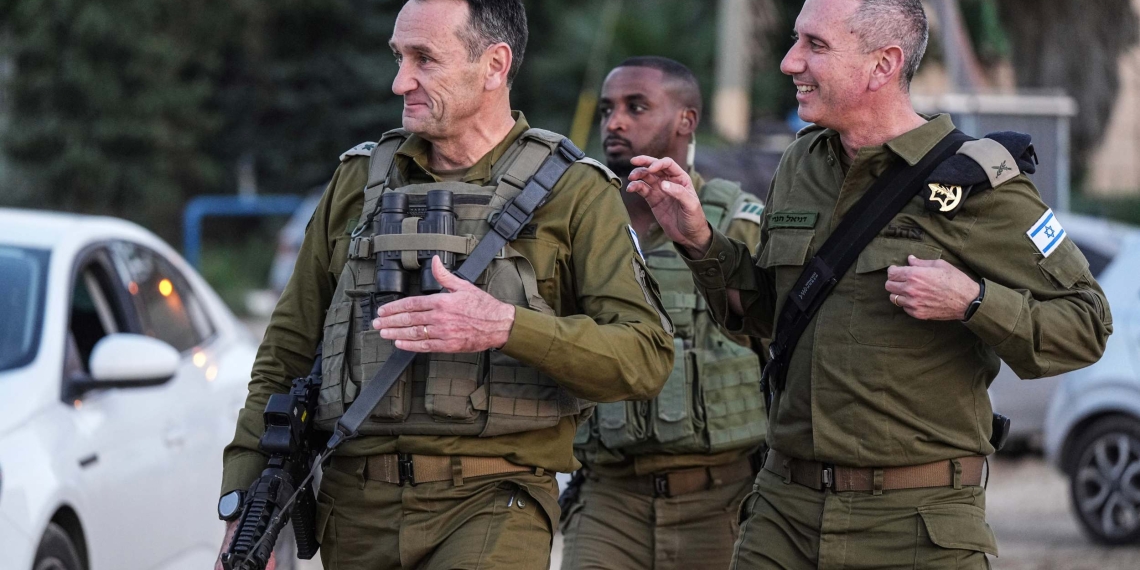 הרמטכ״ל הלוי ודובר צה״ל, דניאל הגרי, המשמש כממונה על חופש מידע ומסרב למסור את המידע | צילום: פלאש 90