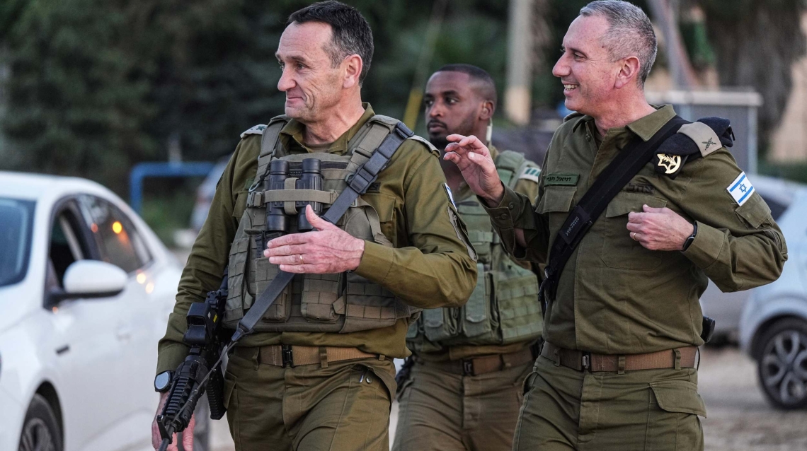 הרמטכ״ל הלוי ודובר צה״ל, דניאל הגרי, המשמש כממונה על חופש מידע ומסרב למסור את המידע | צילום: פלאש 90