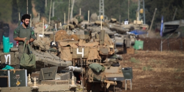 חייל בגבול הצפון | צילום: דוד כהן, פלאש 90