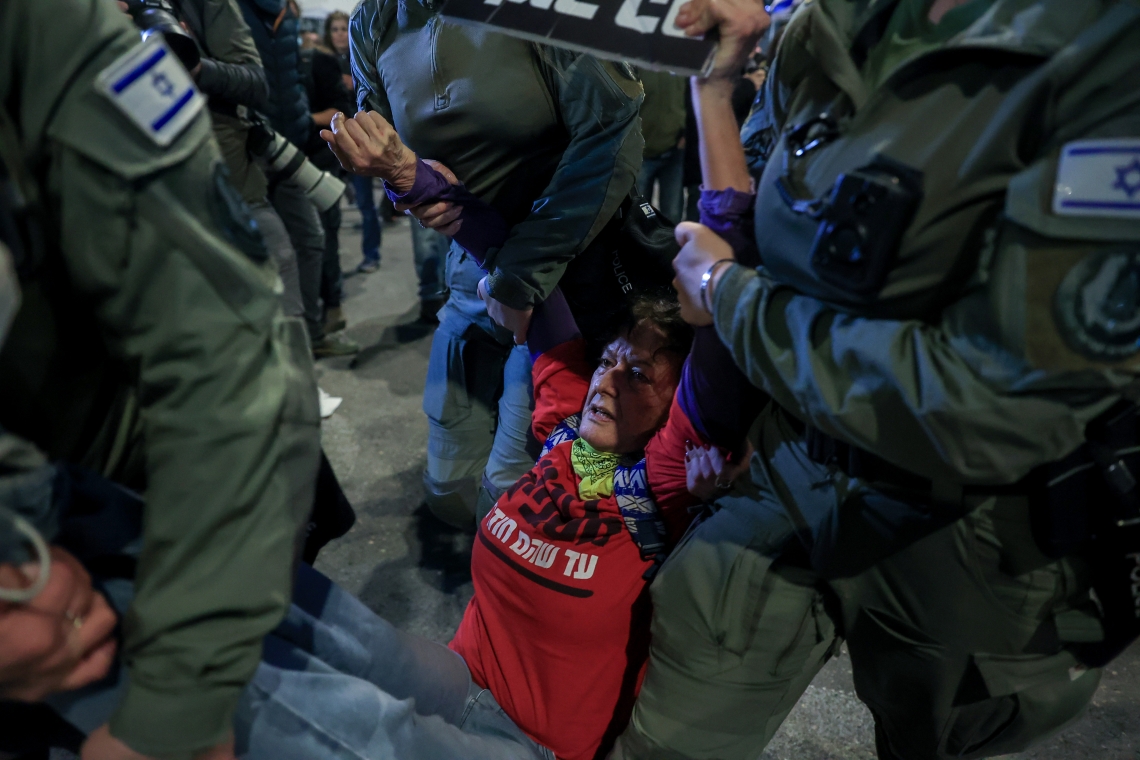 ההפגנה לאחר פרסום הסרטון של לירי אלבג במוצ״ש הייתה סוערת מהרגיל | צילום: פלאש 90