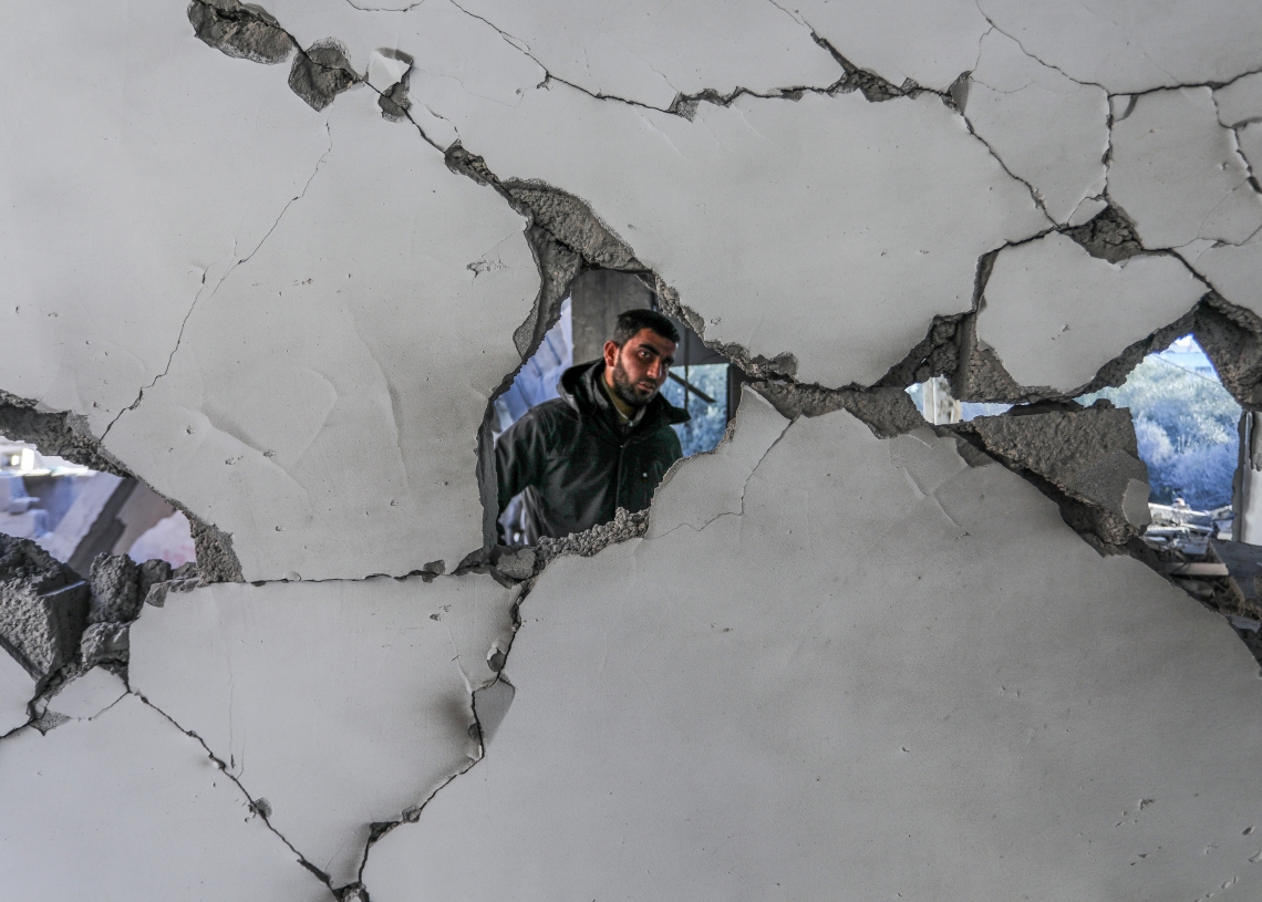 פלסטיני שביתו ברפיח הופצץ צילום:
Abed Rahim Khatib Flash90