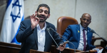 ח״כ מיכאל מלכיאלי (ש״ס) בהצבעות על חוק הרבנים | צילום: חיים גולדברג, פלאש 90