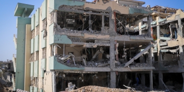 בית החולים לילדים נאסר בעיר עזה לאחר נסיגת הצבא הישראלי, 19 באוקטובר 2025. צילום: חליל קאלוט/ Flash90