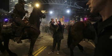 אלעד רפאלי, פלאש 90