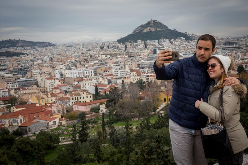 תיירים באקרופוליס, אתונה | צילום: פלאש 90