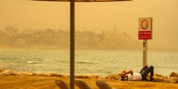 ״שומעים על יותר מקרים של בדידות״, שבת שלישית ברציפות שאזרחי ישראל במקלטים | צילום: פלאש 90