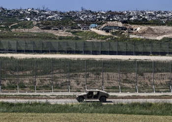 הרס וחורבן משני צידי הגבול | צילום: צפריר אביוב, פלאש 90