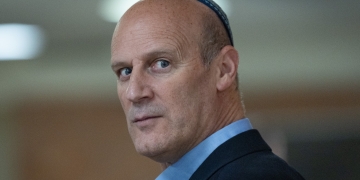 מבקר הבית, עו״ד ראבילו, סנגורו של נתניהו | צילום: פלאש 90